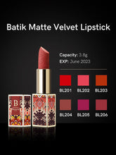 Load image into Gallery viewer, Premiere Beaute Lipstik eye shadow
